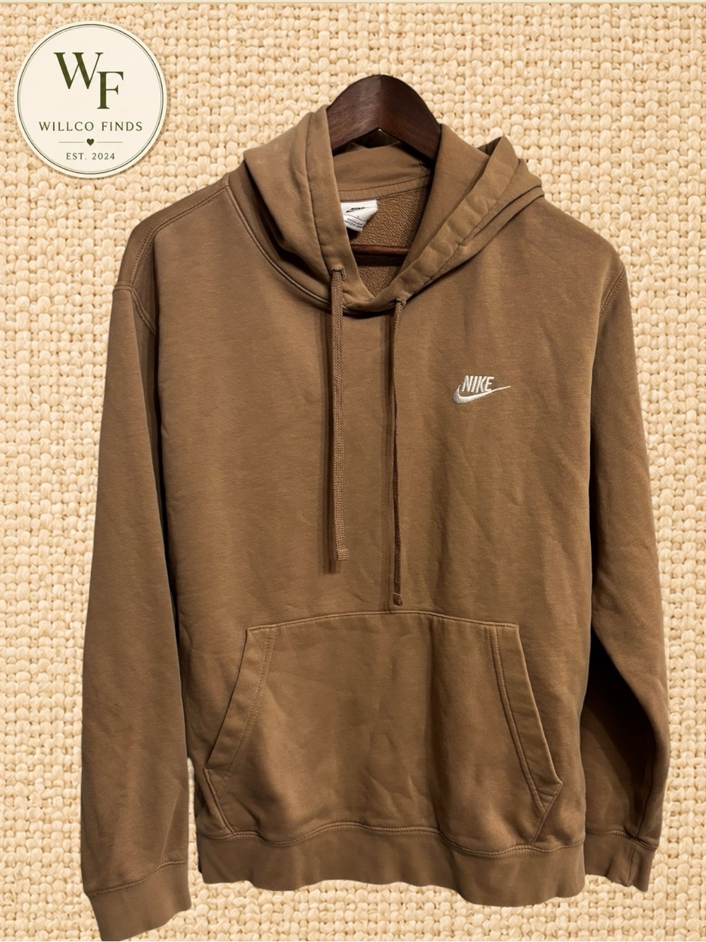 Nike Sportswear Club Fleece Hoodie Large Brown Tan Pullover Embroidered Logo